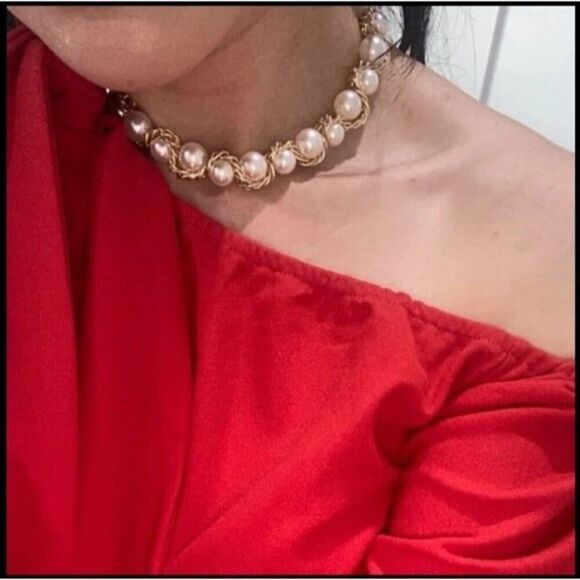 Faux Pearl Beaded Necklace - Picture 9 of 11